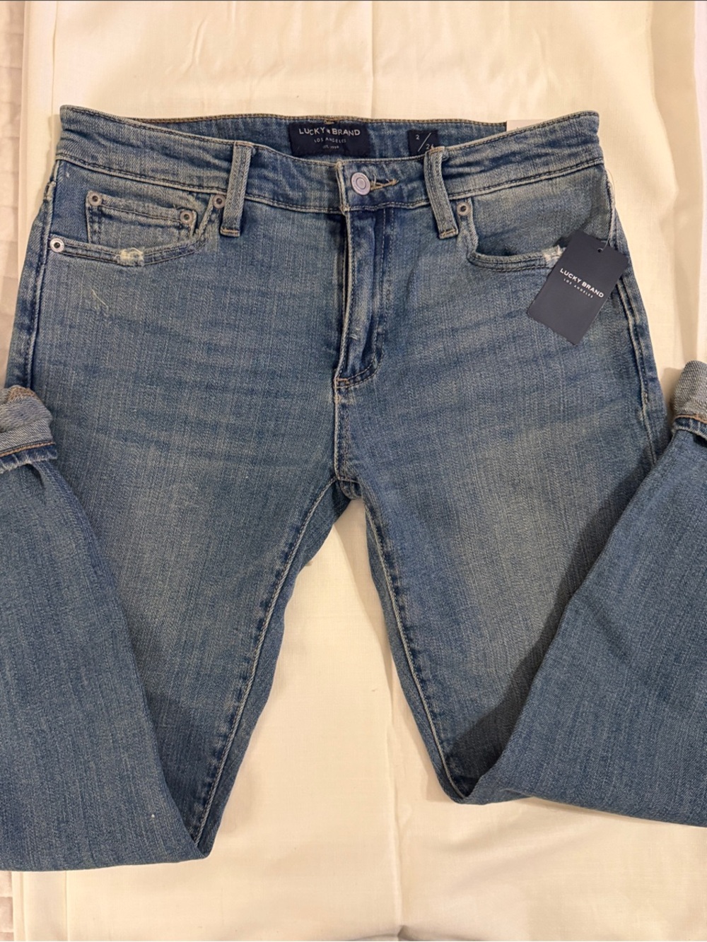 Lucky Brand Mid Rise Sienna Boyfriend  jeans. Size 26.
